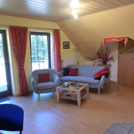 Ullas Gaestehaus * מונסטר אים היידקרייס