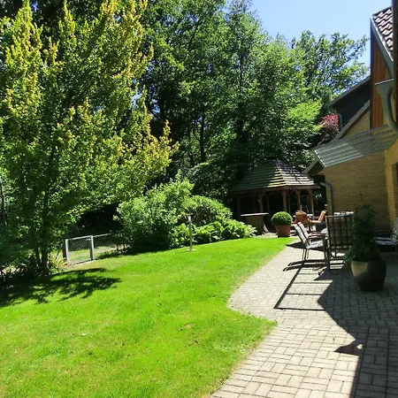 Bed & Breakfast Ullas Gaestehaus *